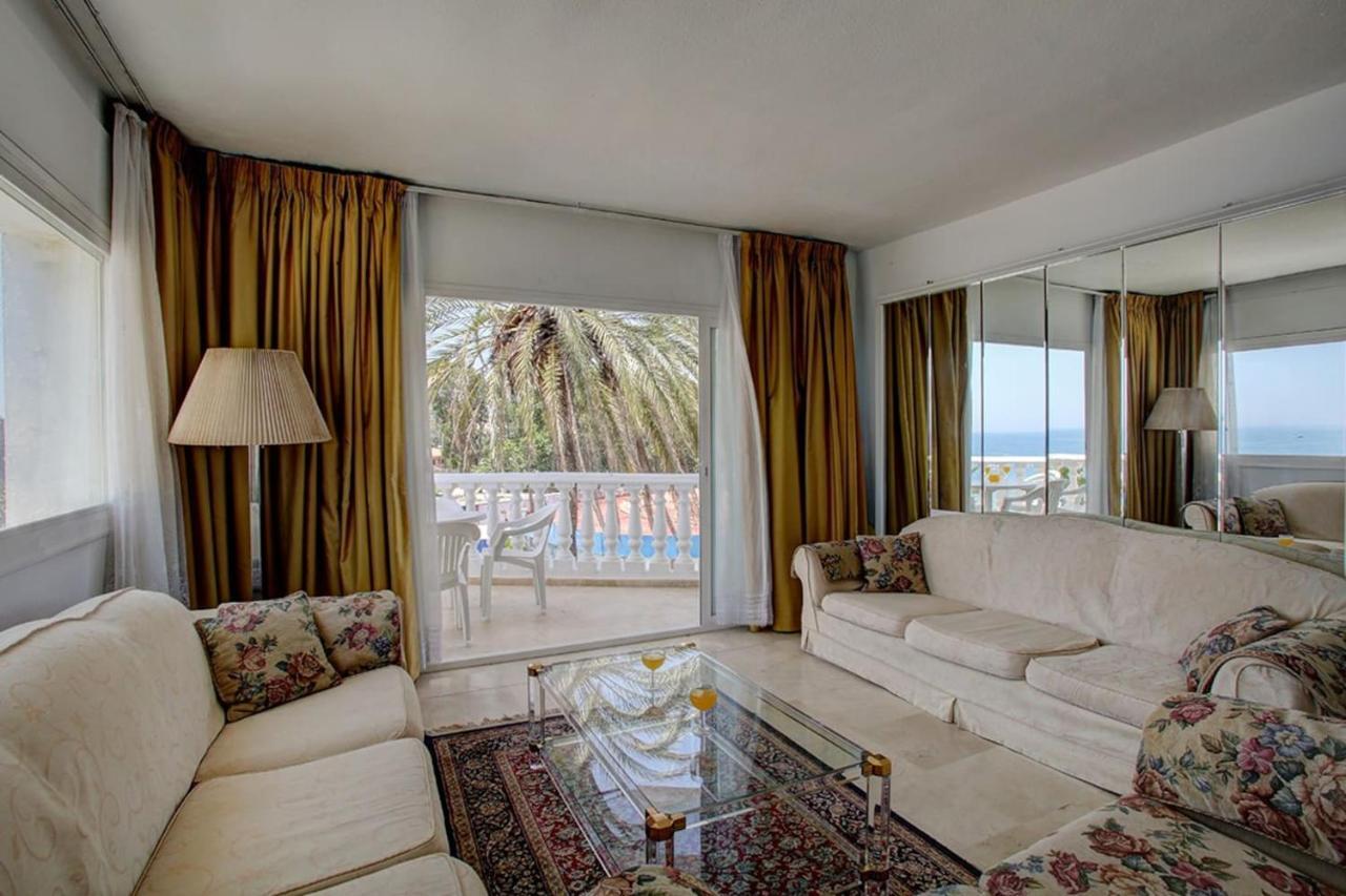 Lovely Beachfront Puerto Banus Apartment *