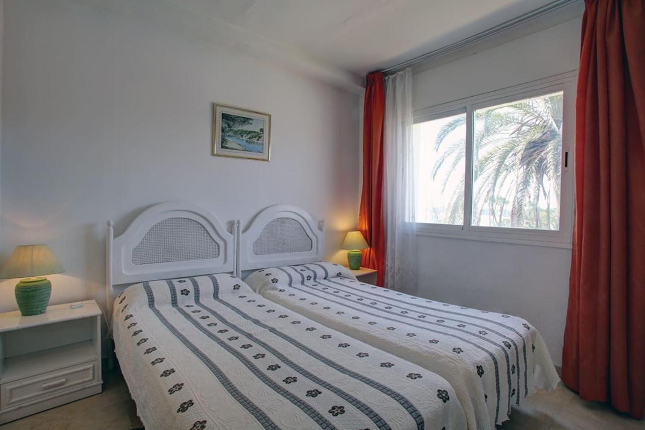 Lovely Beachfront Puerto Banus Marbella